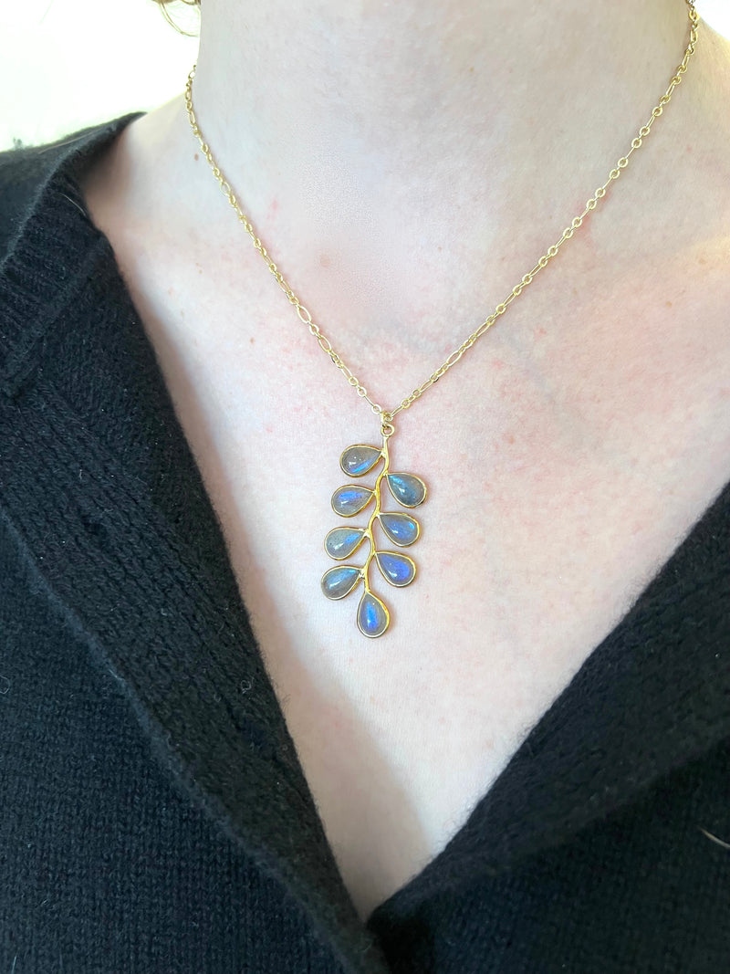 Leah Labradorite Pendant Necklace