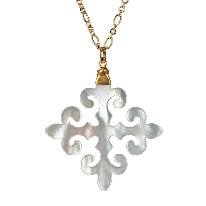 Sal Pendant Necklace