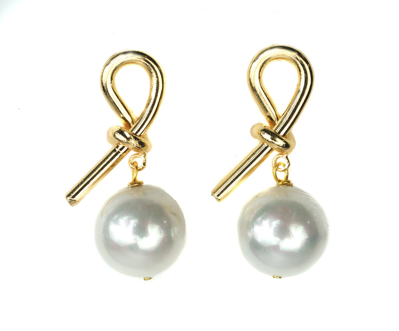 Bow Knot Pearl Earring