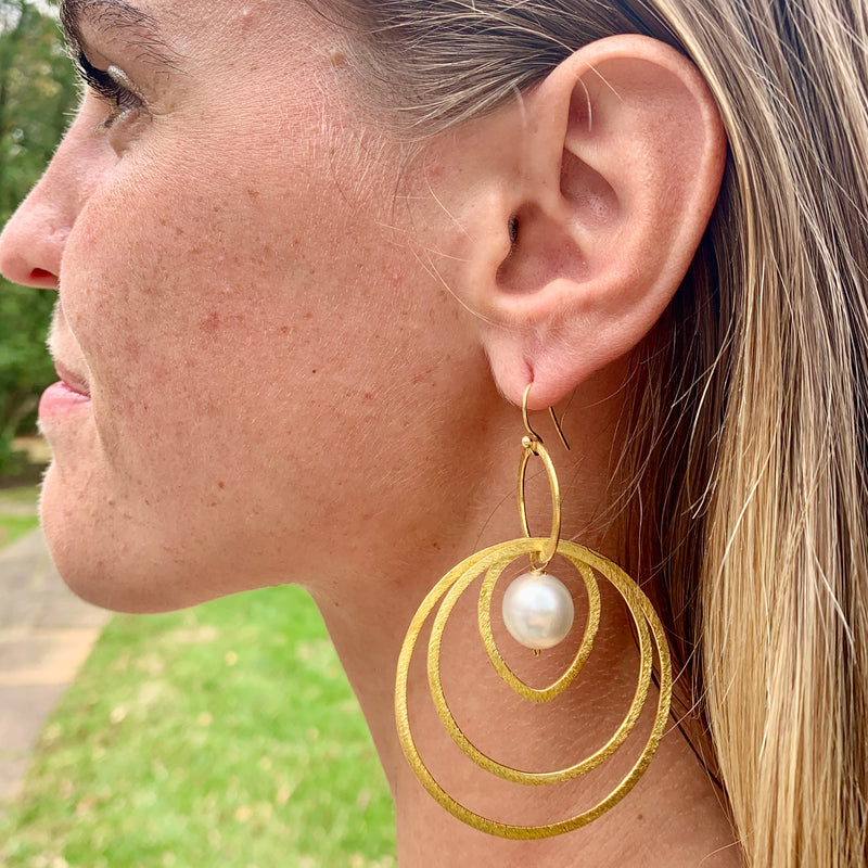Medina Triple Hoop & Pearl Earring